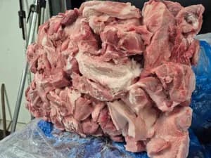 Frozen pork 90/10 from leeg