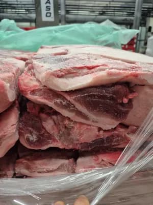 Frozen pork jowl rindless