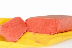 Frozen chicken MDM 1/2/3 mm, 17% fat, Ca < 800 - Frozen Blocks