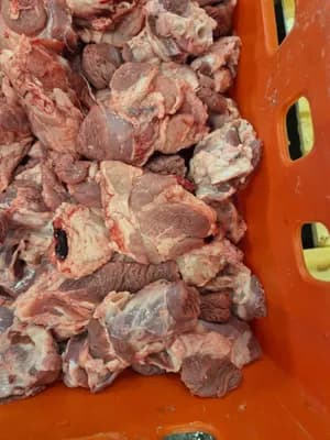 Frozen pork meat from throat - no bones no cartilages meat percentage + 80% of meat