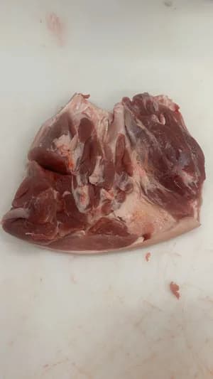 Frozen Shank meat - skin on price 2,05 eur exw